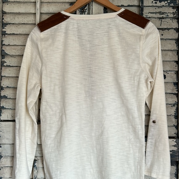 Lauren Ralph Lauren Henly Top with Faux Suede Accents Size Medium - Picture 6 of 7